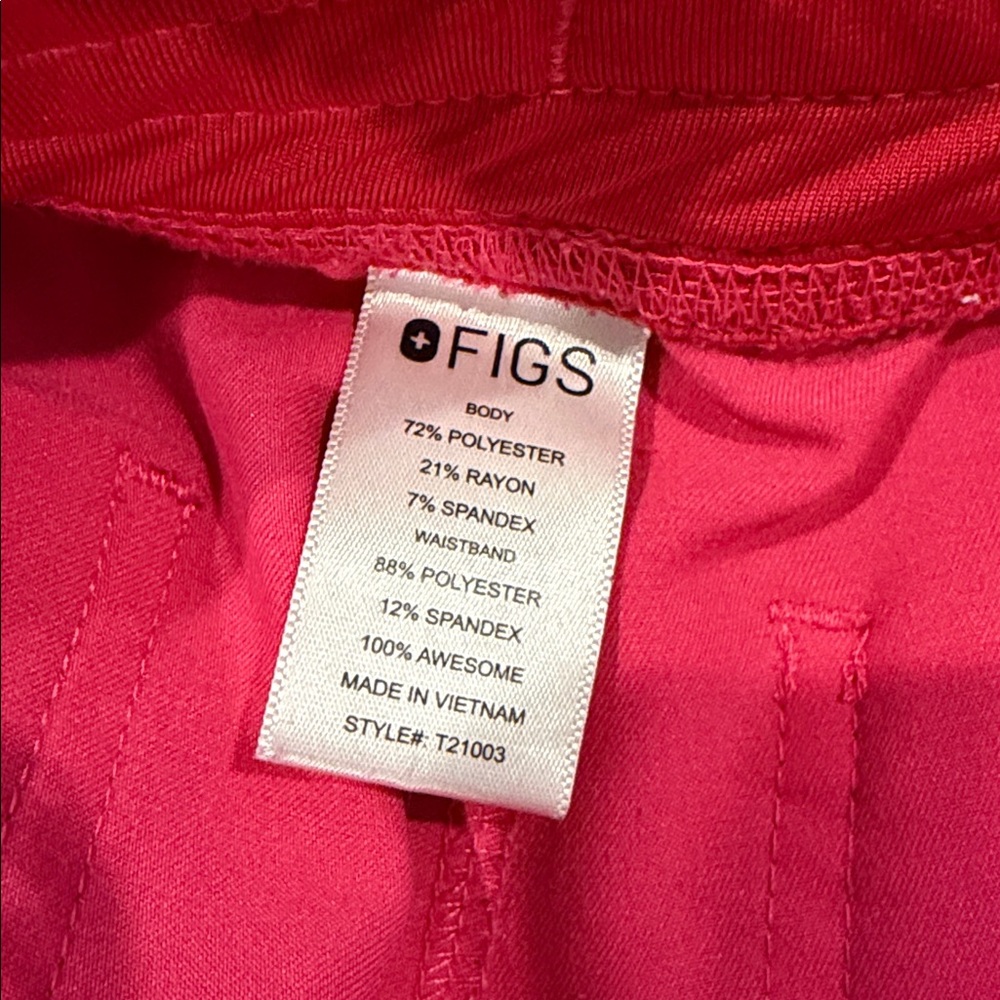 Figs Shocking Pink Livingston - Picture 3 of 3